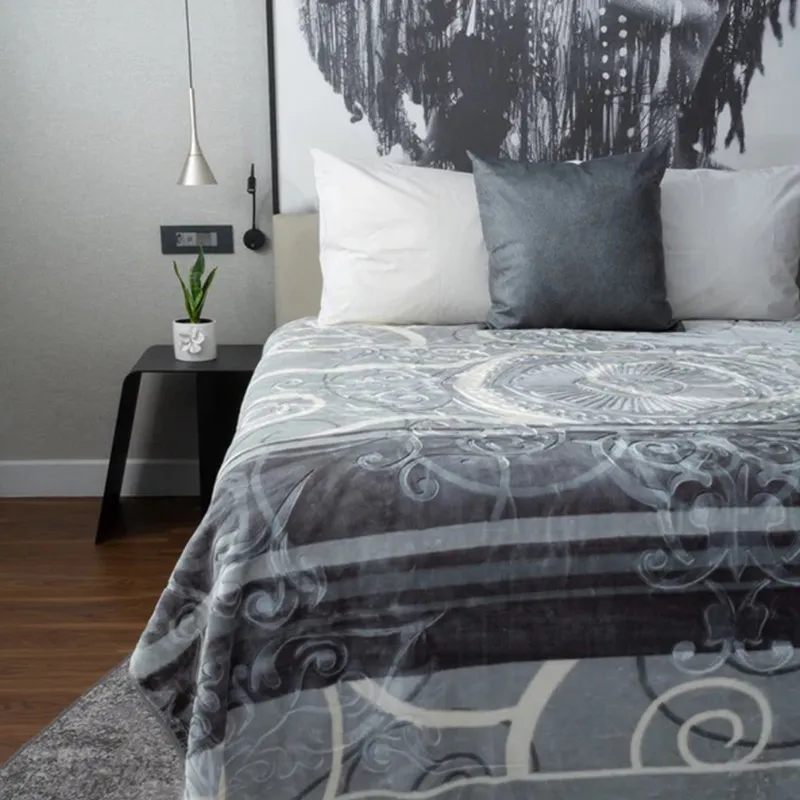 ZOYA FAUX MINK QUEEN